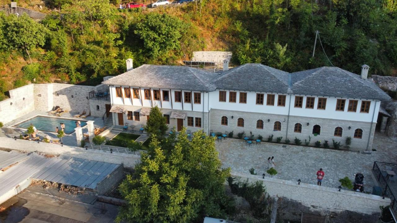 Rose Garden Hotel Gjirokastër Eksteriør bilde