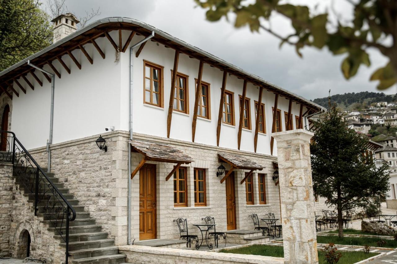 Rose Garden Hotel Gjirokastër Eksteriør bilde