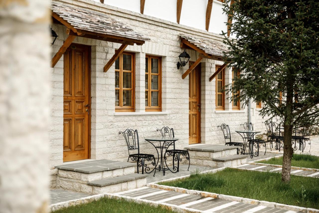 Rose Garden Hotel Gjirokastër Eksteriør bilde