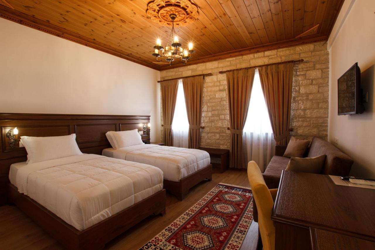 Rose Garden Hotel Gjirokastër Eksteriør bilde