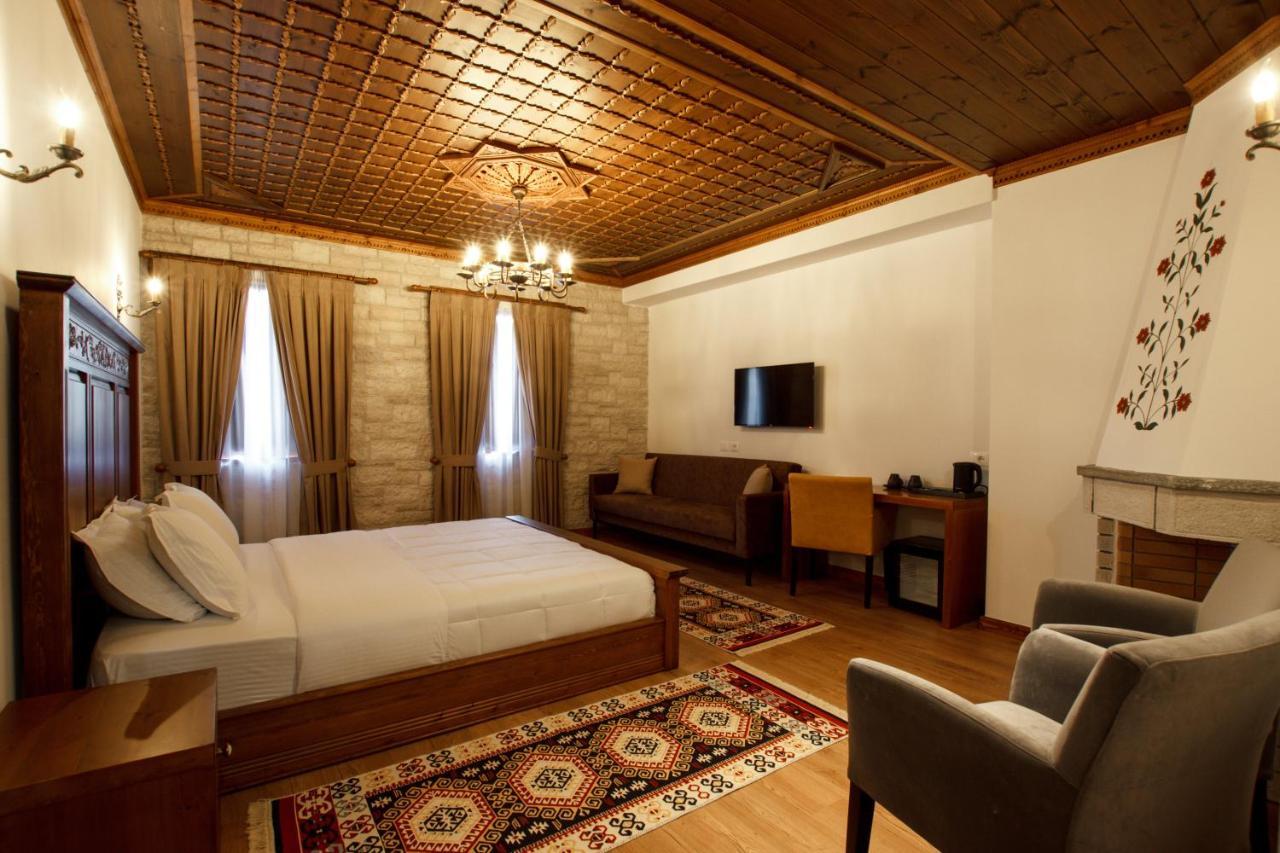 Rose Garden Hotel Gjirokastër Eksteriør bilde