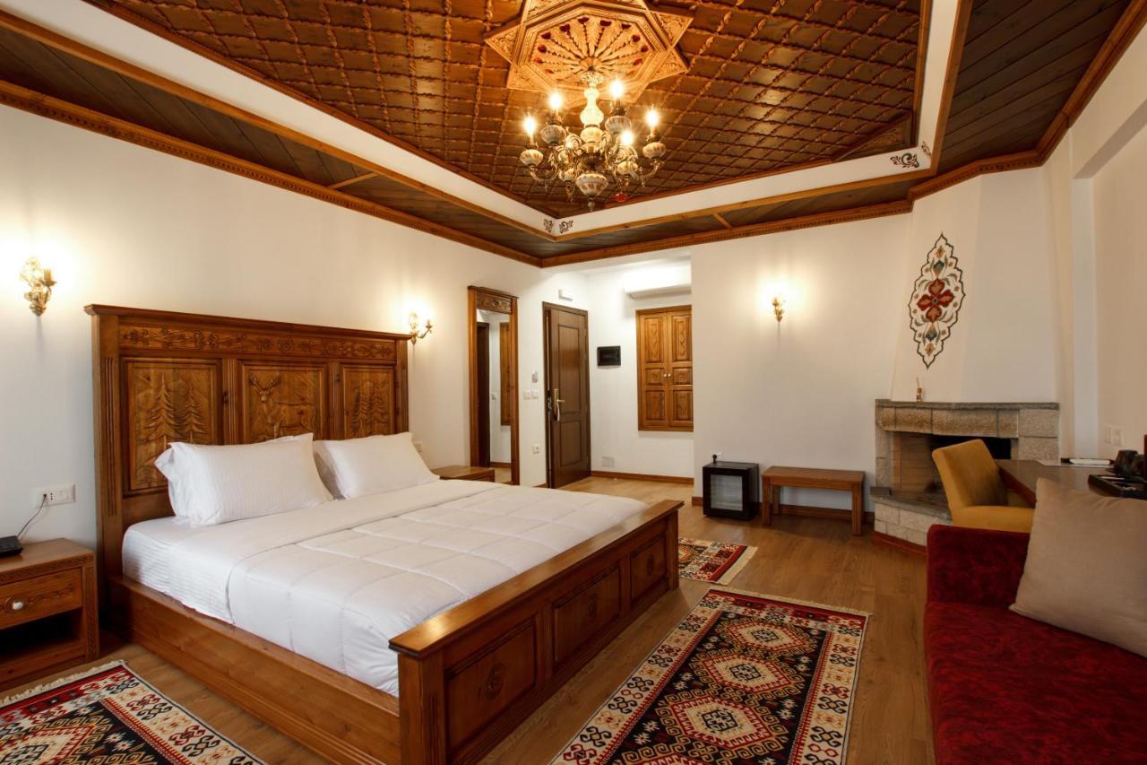 Rose Garden Hotel Gjirokastër Eksteriør bilde