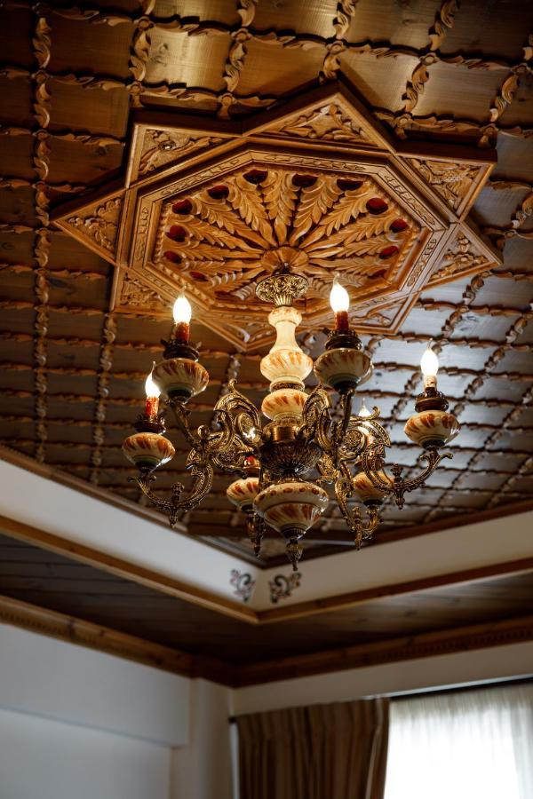 Rose Garden Hotel Gjirokastër Eksteriør bilde