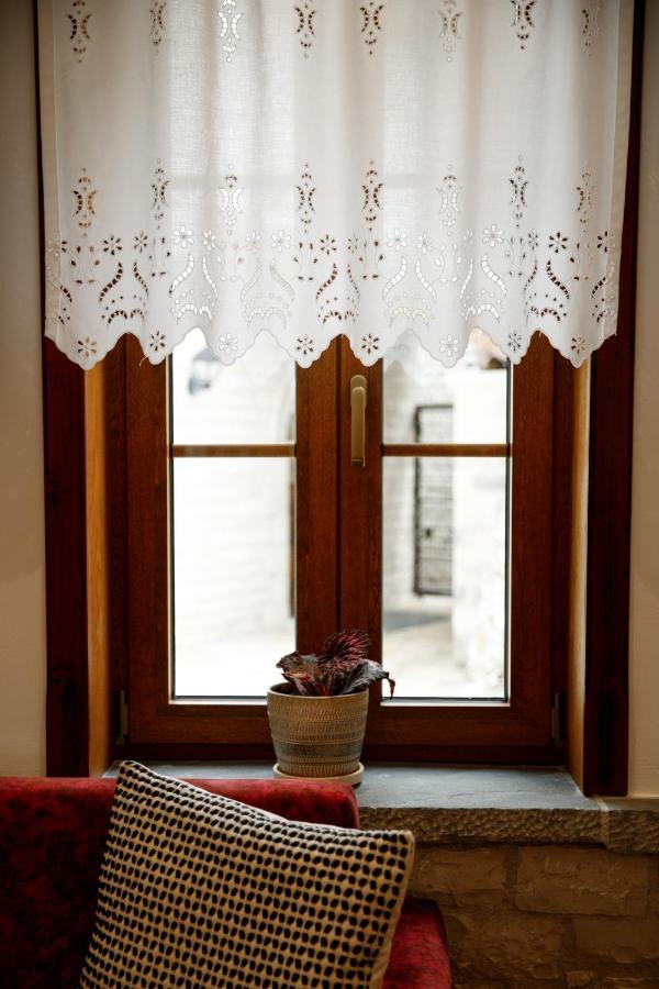 Rose Garden Hotel Gjirokastër Eksteriør bilde