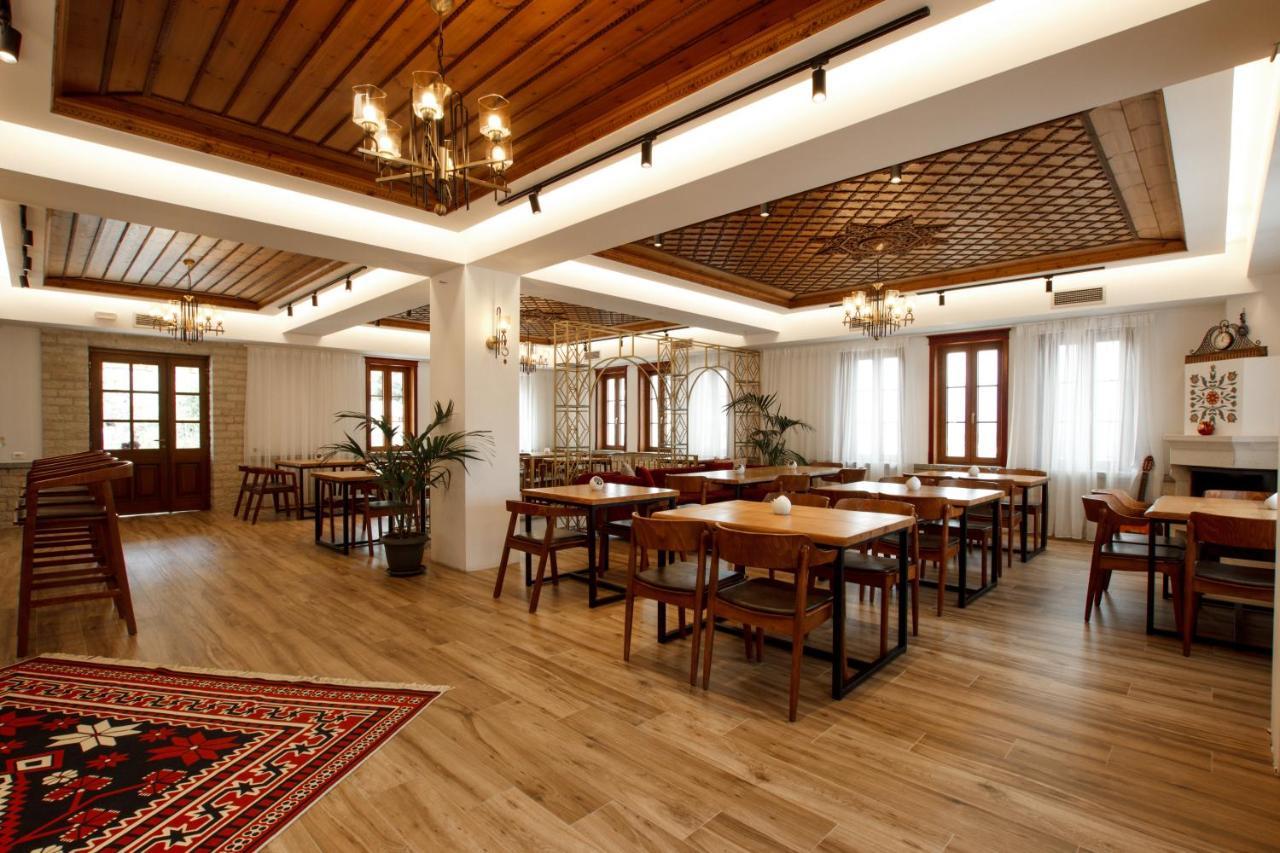 Rose Garden Hotel Gjirokastër Eksteriør bilde